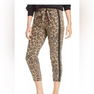 Pam & Gela Womens Belted Leopard Print Cropped Slim Leg Twill Pants Brown Medium